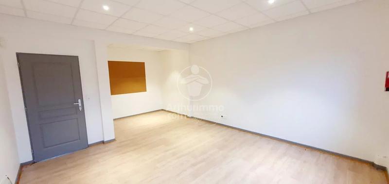 Bureau - 543 m² - 12 pièces