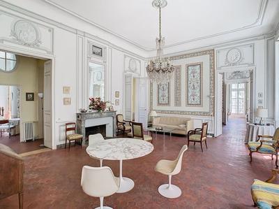 Appartement - 267 m² - 7 pièces