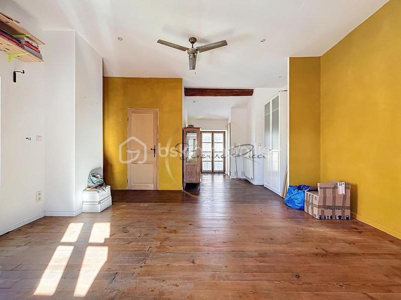 Maison de village - 90 m² - 3 pièces