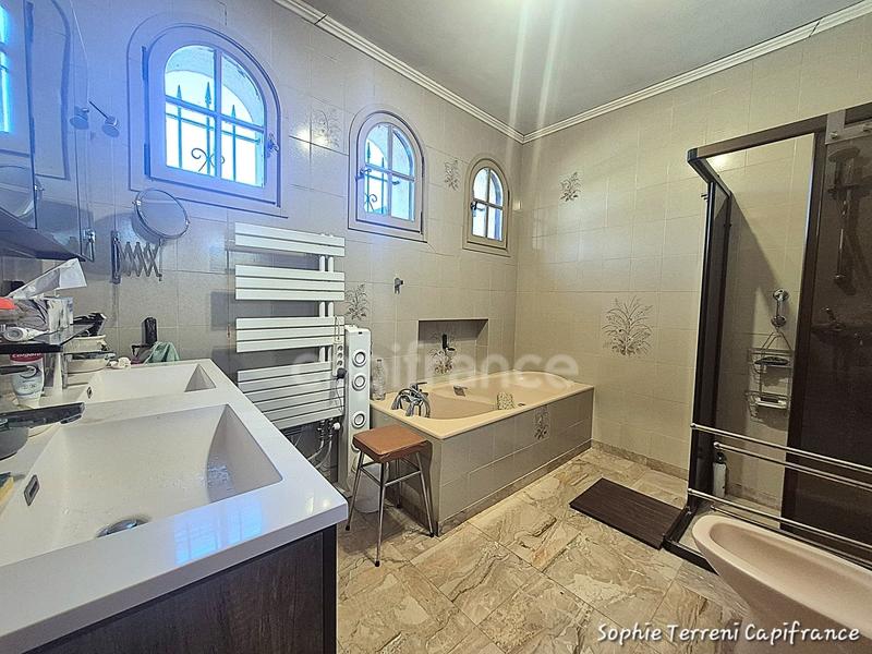 Maison - 126 m² - 5 pièces