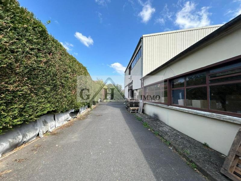 Entrepôt - 1 272 m²