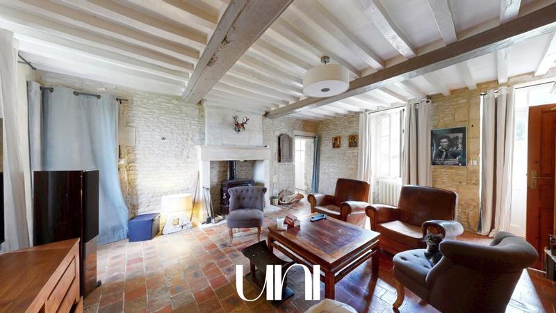 Maison - 228 m² - 7 pièces