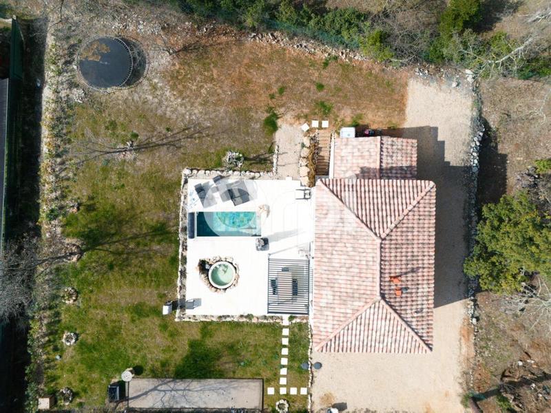 Maison - 150 m² - 4 pièces