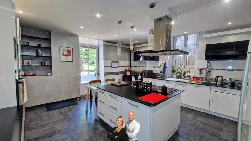 Bastide - 210 m² - 6 pièces