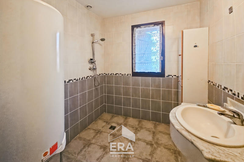 Maison - 160 m² - 10 pièces