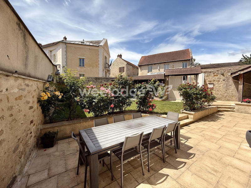 Maison - 195 m² - 6 pièces