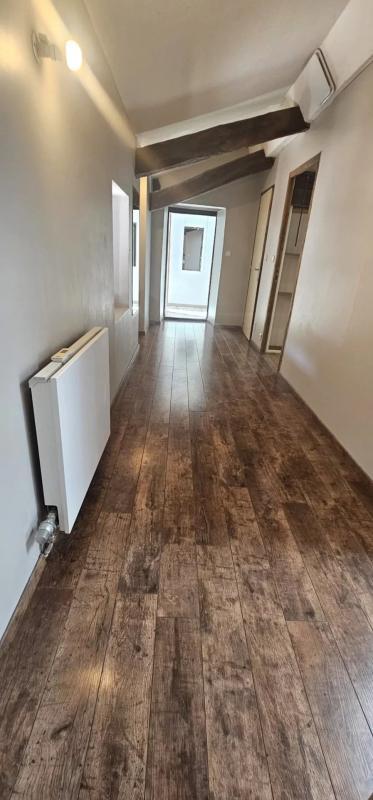 Maison en pierre - 224 m² - 7 pièces