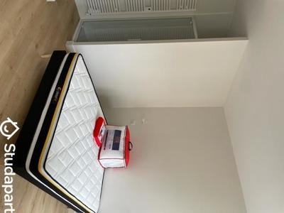 Chambre - 12 m² - 1 pièce