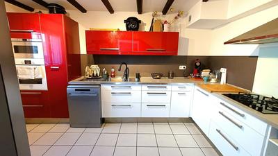 Maison - 121 m² - 5 pièces