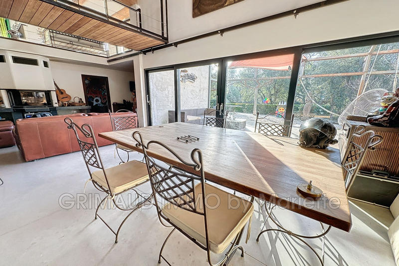 Villa - 360 m² - 9 pièces