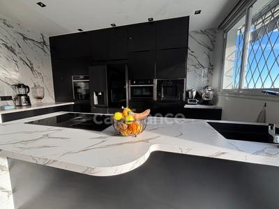 Appartement - 105 m² - 4 pièces