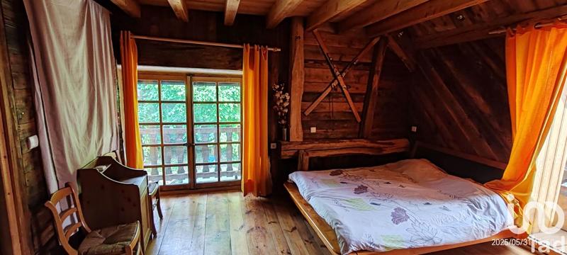 Maison - 212 m² - 12 pièces