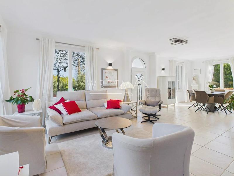 Villa - 167 m² - 7 pièces