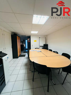 Bureau - 143 m²