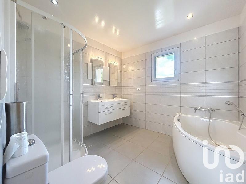 Maison - 139 m² - 5 pièces