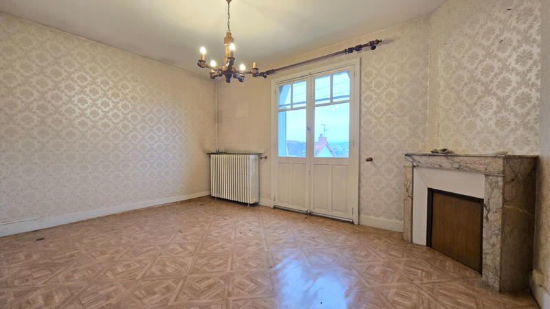 Maison - 92 m² - 5 pièces