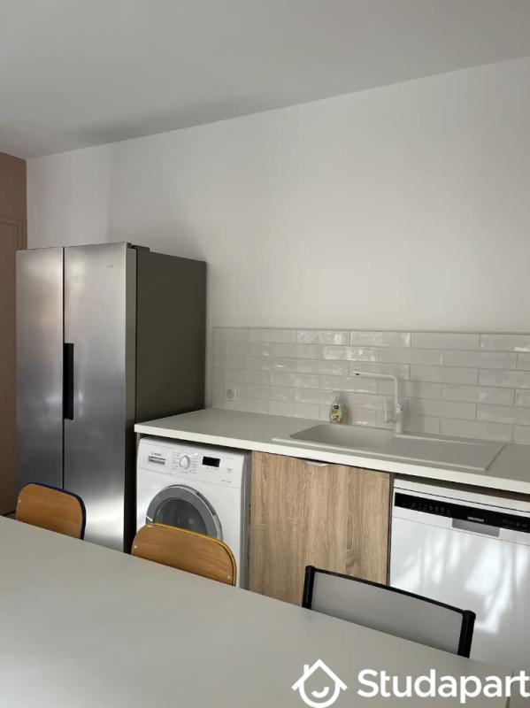 Chambre - 13 m² - 1 pièce