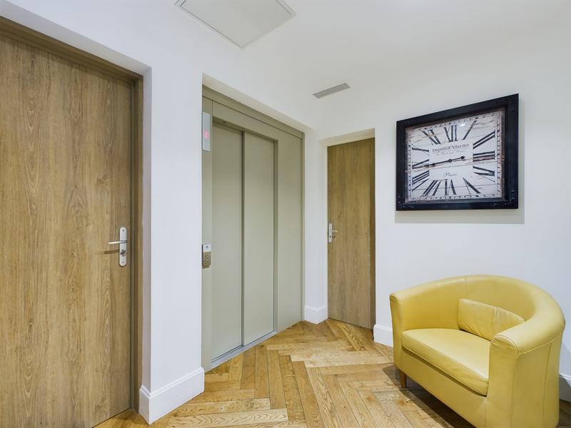 Appartement - 124 m² - 5 pièces