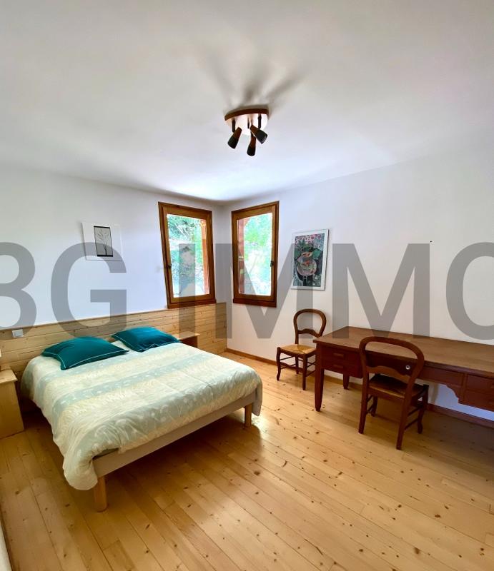 Maison - 229 m² - 4 pièces