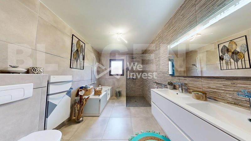 Villa - 190 m² - 7 pièces