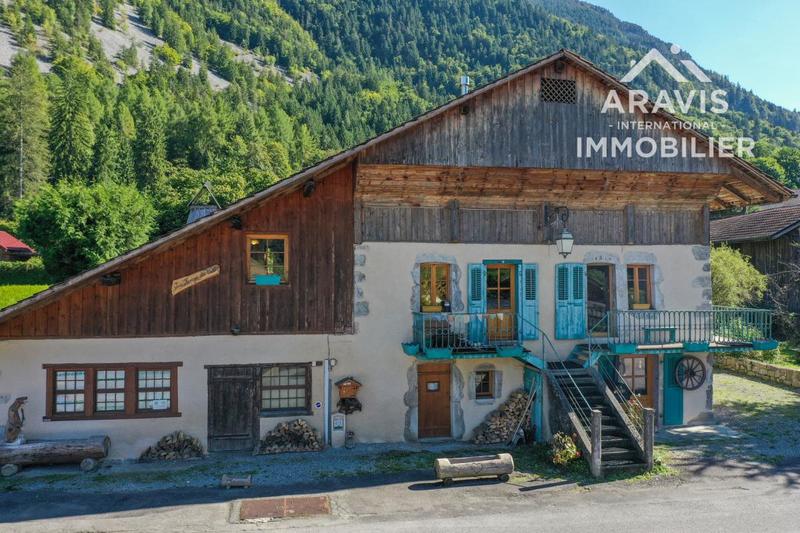 Maison - 111 m² - 6 pièces