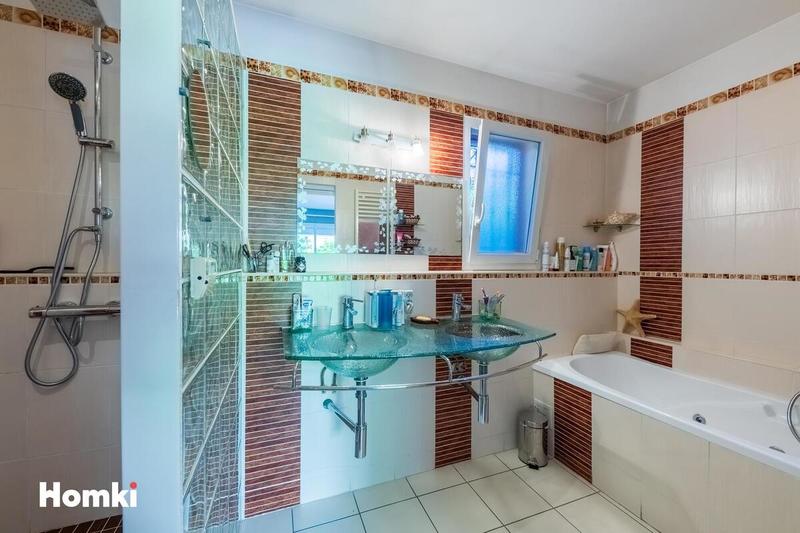 Maison - 142 m² - 5 pièces