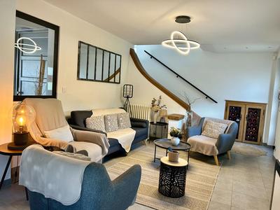Maison - 155 m² - 5 pièces