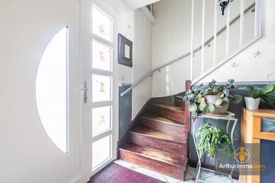 Maison - 109 m² - 6 pièces