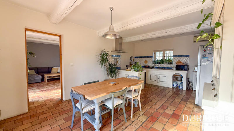 Mas - 318 m² - 11 pièces