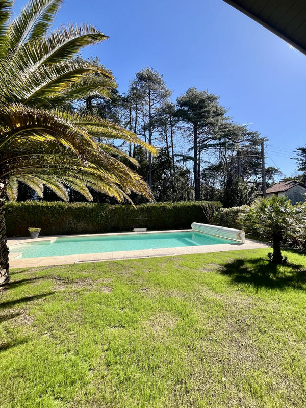 Maison contemporaine - 171 m² - 5 pièces