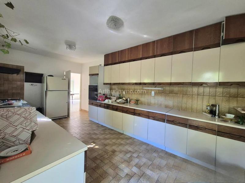 Maison - 200 m² - 7 pièces