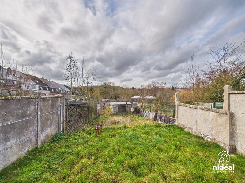 Maison - 104 m² - 4 pièces