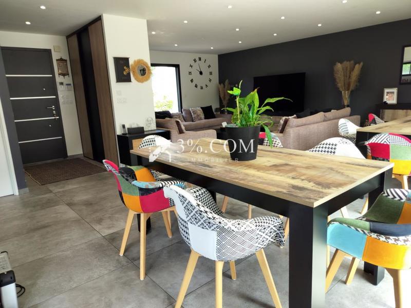 Villa - 200 m² - 7 pièces