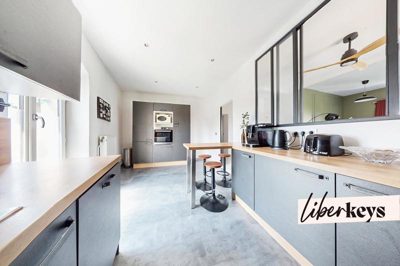 Appartement - 105 m² - 4 pièces