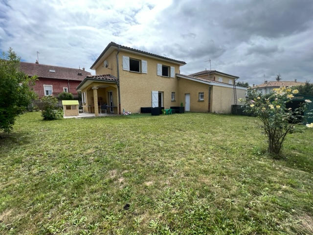 Maison - 103 m² - 4 pièces