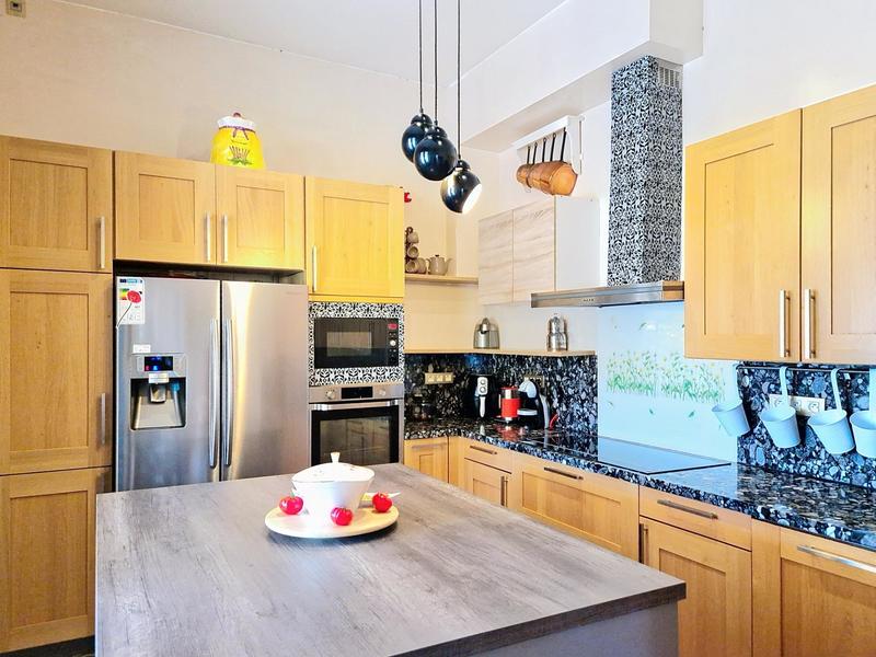 Maison de maîtres - 308 m² - 10 pièces