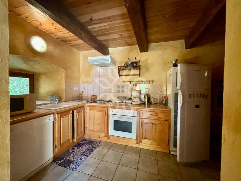 Maison - 416 m² - 19 pièces