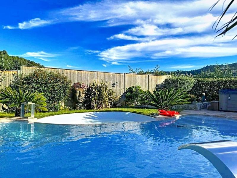 Maison - 110 m² - 6 pièces