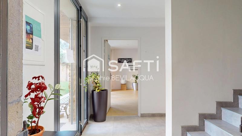 Maison - 388 m² - 10 pièces