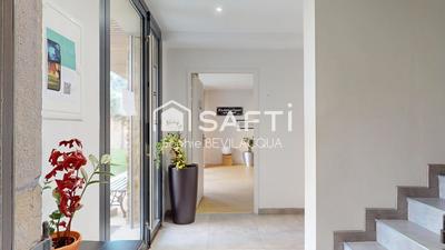 Maison - 388 m² - 10 pièces