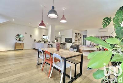 Loft - 137 m² - 4 pièces