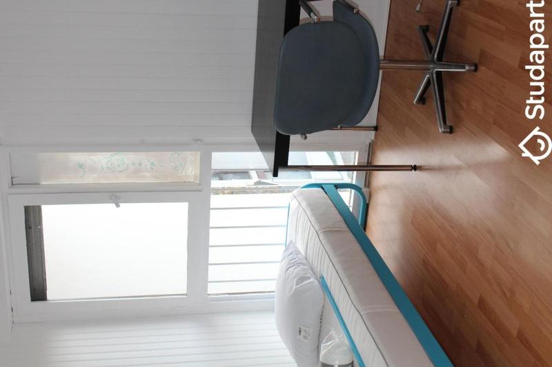 Chambre - 10 m² - 1 pièce