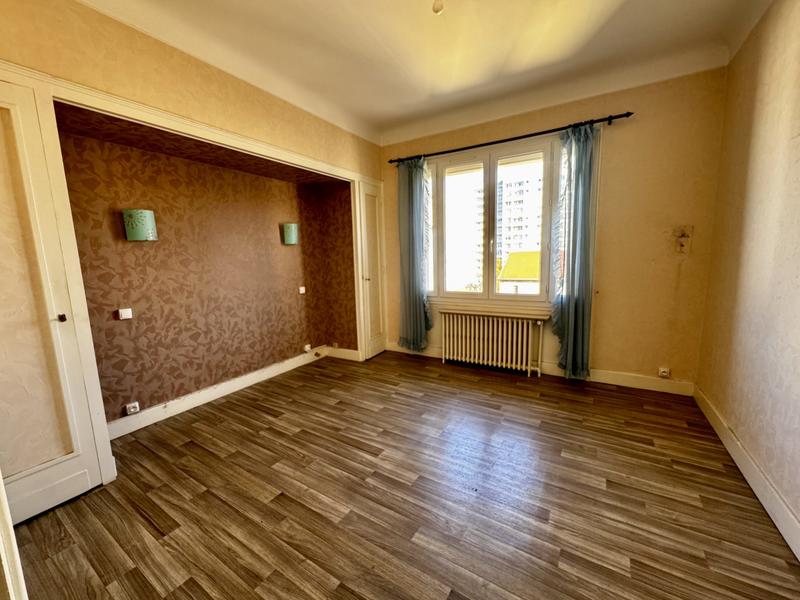 Appartement - 85 m² - 3 pièces