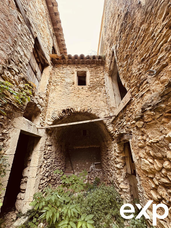 Maison traditionnelle - 251 m² - 5 pièces