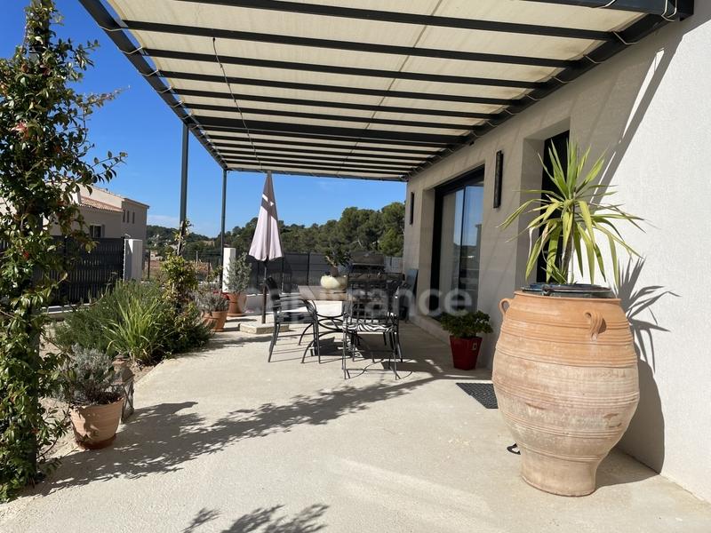 Maison - 165 m² - 6 pièces