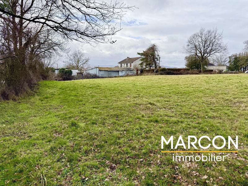 Terrain constructible - 2 523 m²