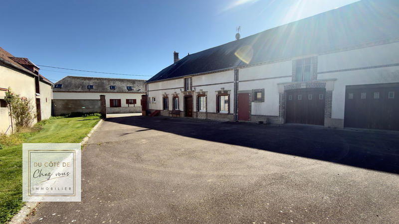 Longère - 243 m² - 7 pièces