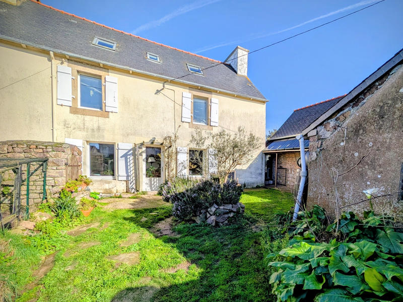 Maison - 111 m² - 6 pièces