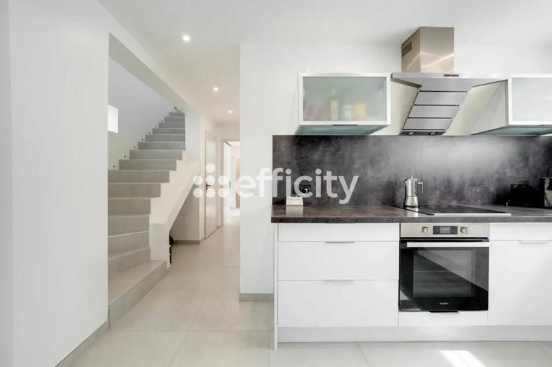 Appartement - 117 m² - 5 pièces