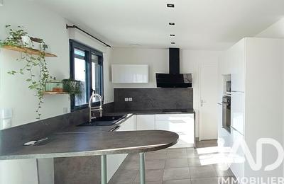 Maison - 135 m² - 6 pièces